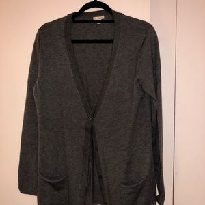 Gray Gap cardigan sweater